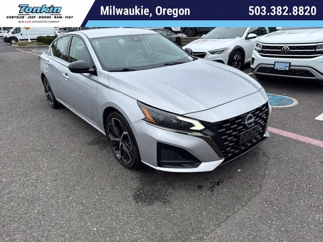 2023 Nissan Altima 2.5 SR