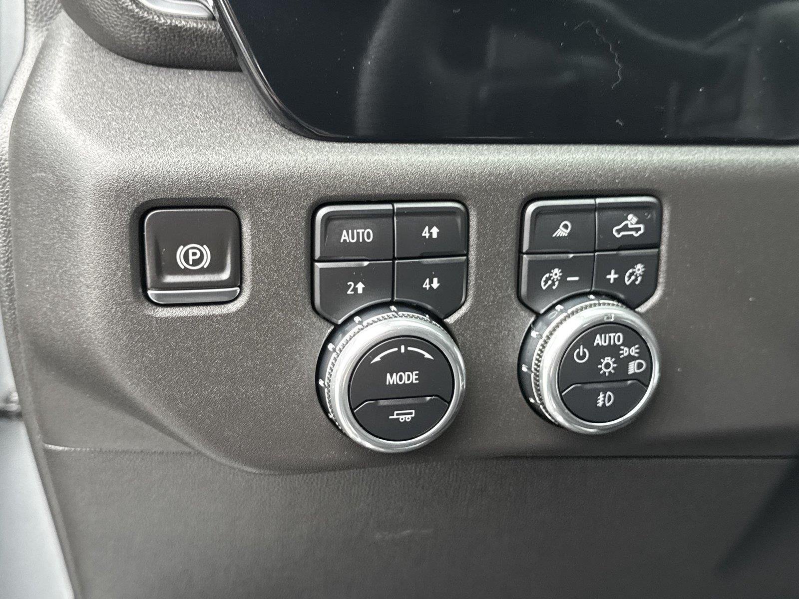 Used 2025 Sterling Metallic GMC SLT image 20