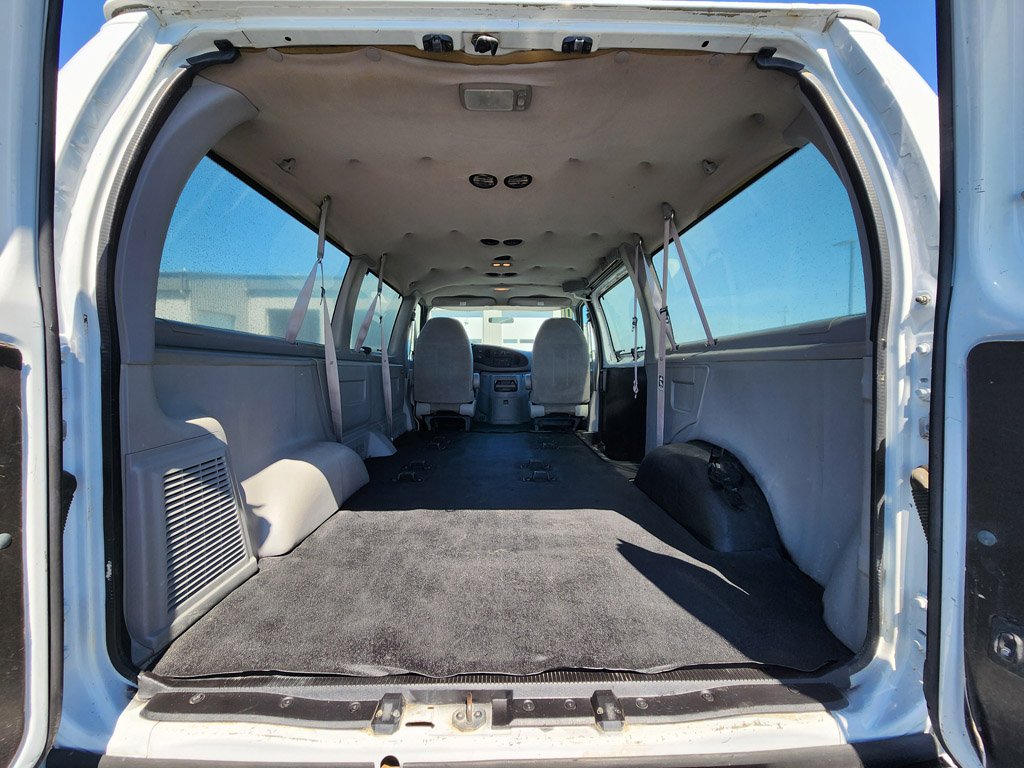 Used 2001  Ford  image 14