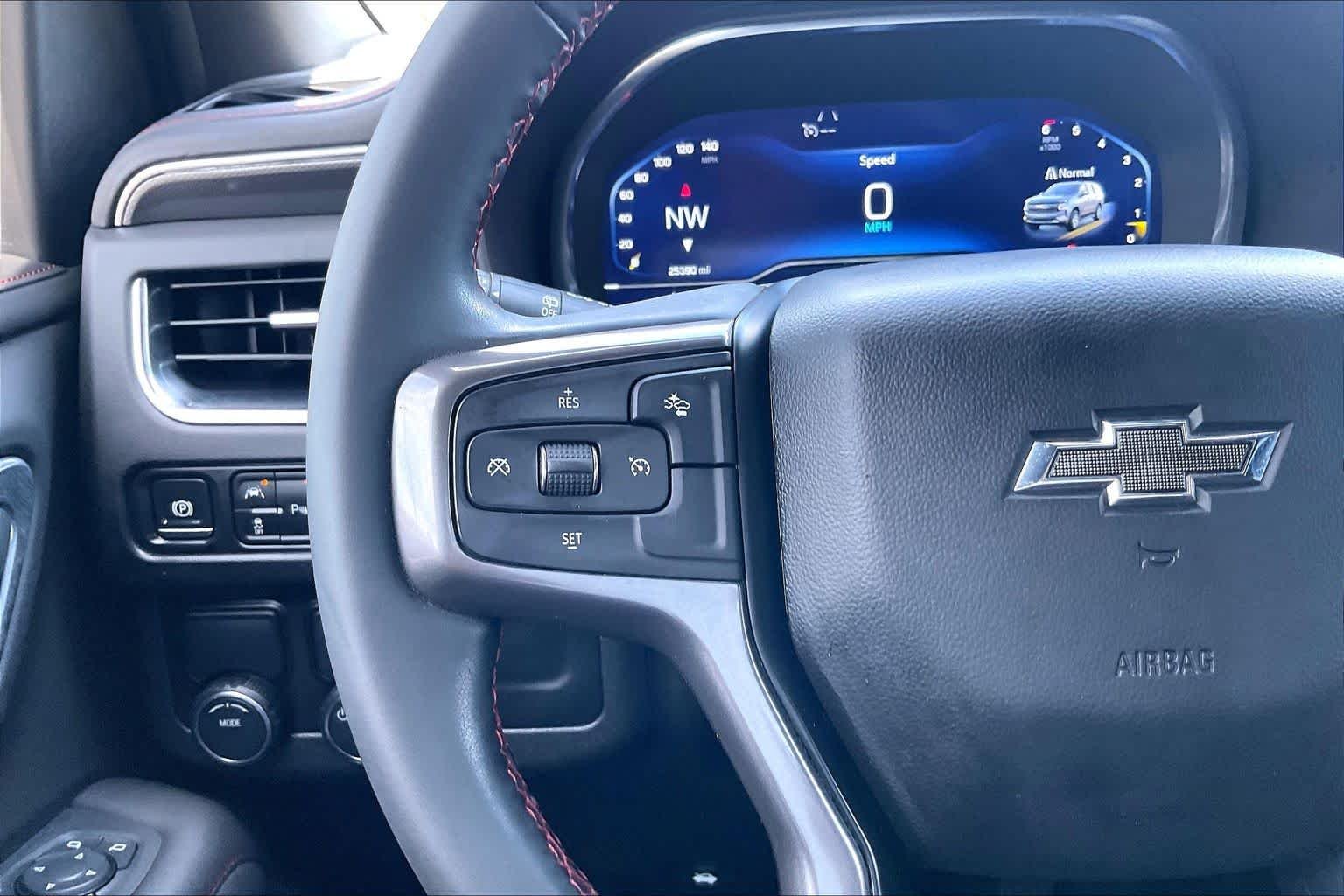 2024 Chevrolet Suburban RST - Photo 23