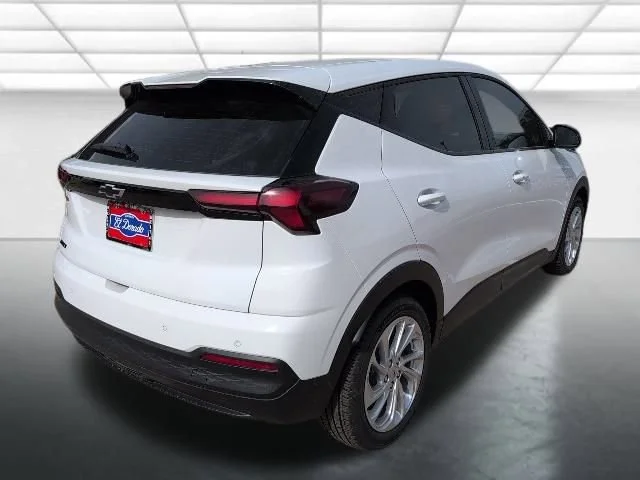2027 Chevrolet Bolt LT - Photo 27
