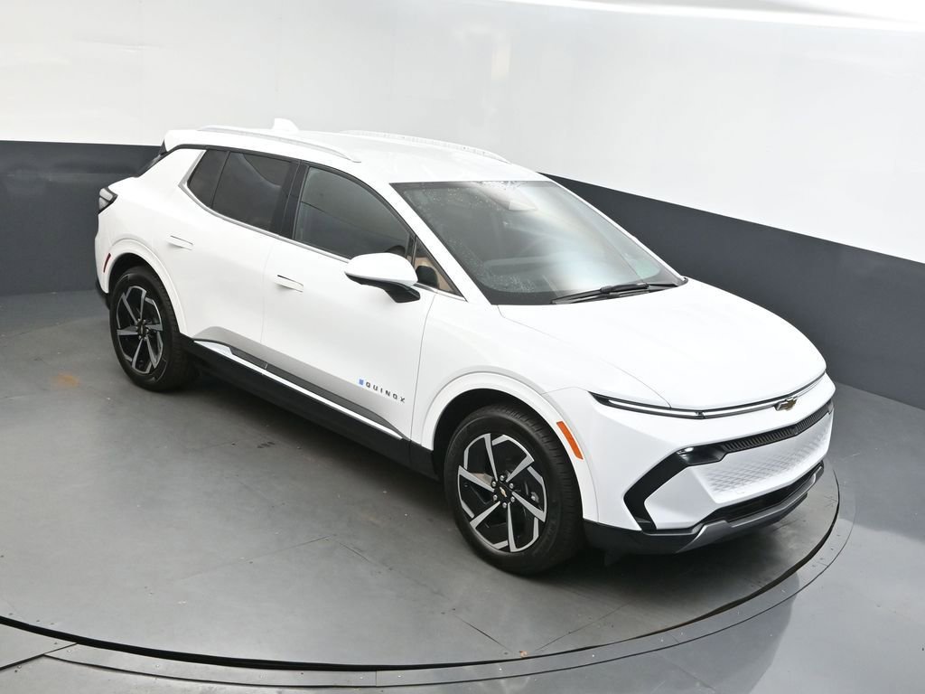 2025 Chevrolet Equinox EV 2LT FWD's photo