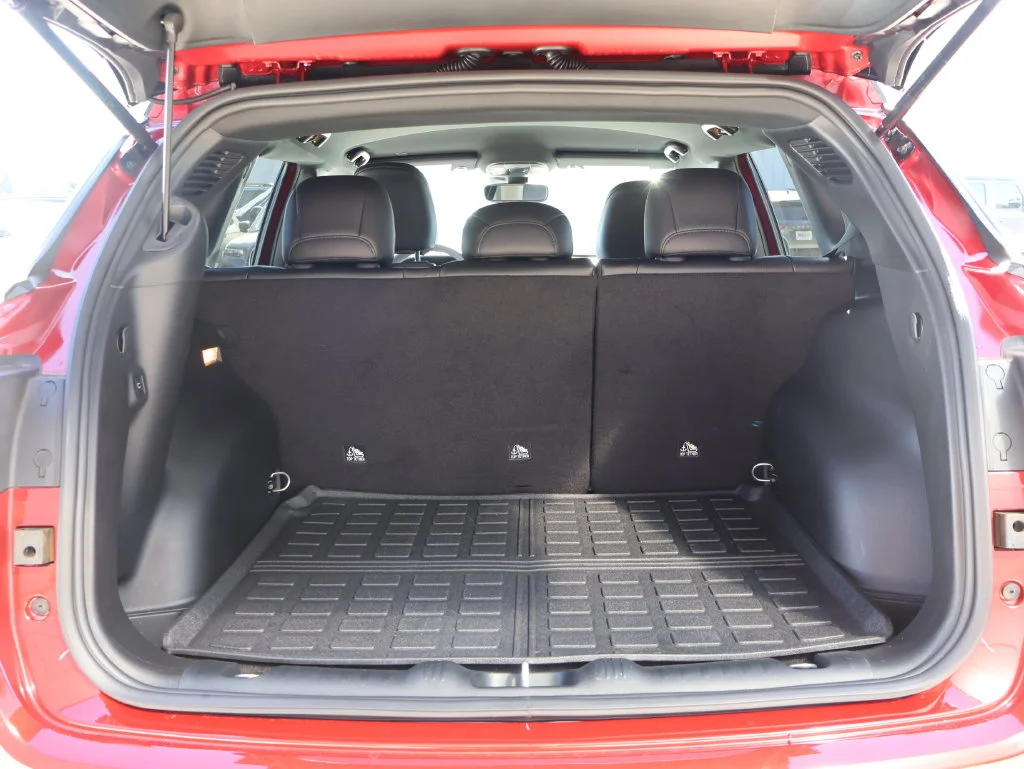 Used 2026 Red Jeep Trailhawk image 13