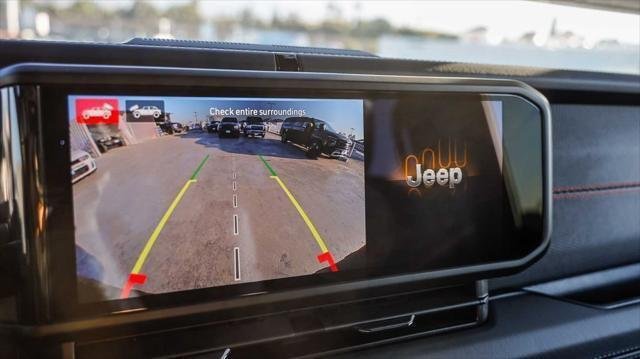 New 2026 Black Clear-Coat Exterior Paint Jeep Rubicon 392 image 29