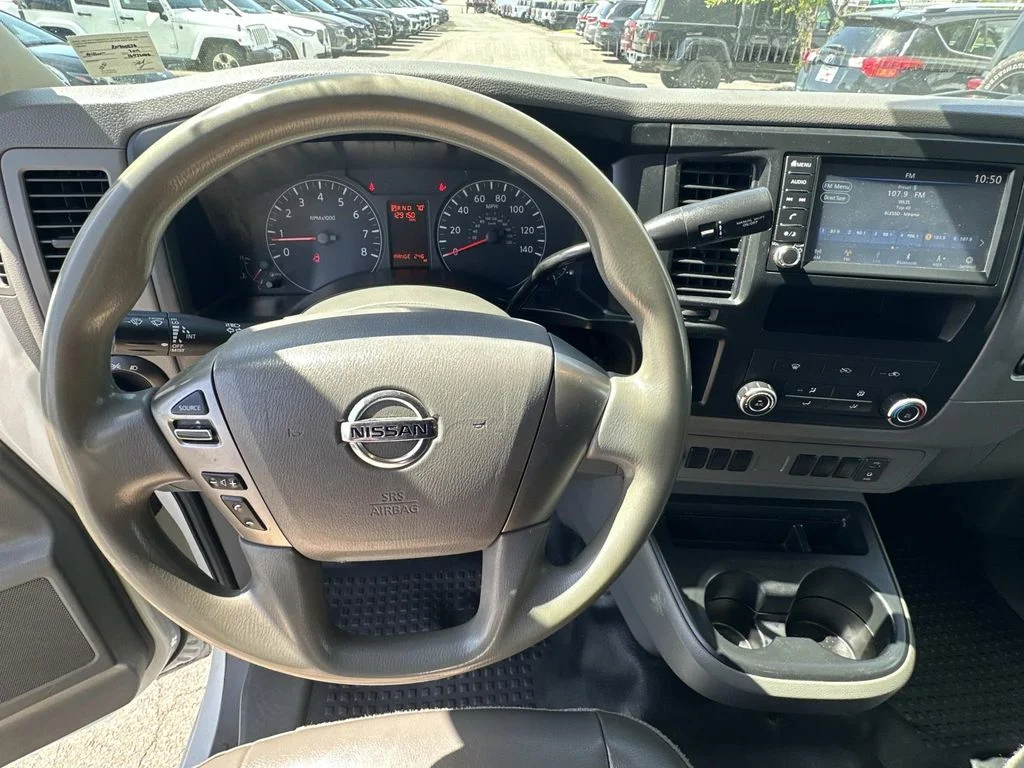 Used 2019 White Nissan S image 17