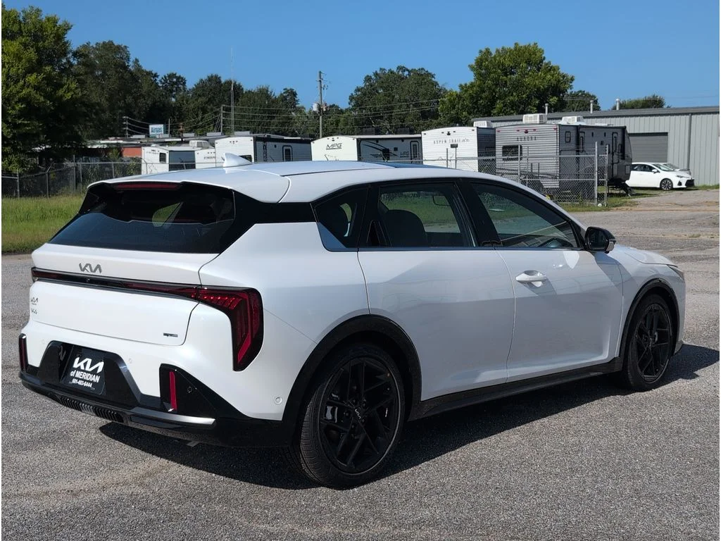 New 2026 Snow White Pearl Kia GT-Line Turbo image 5