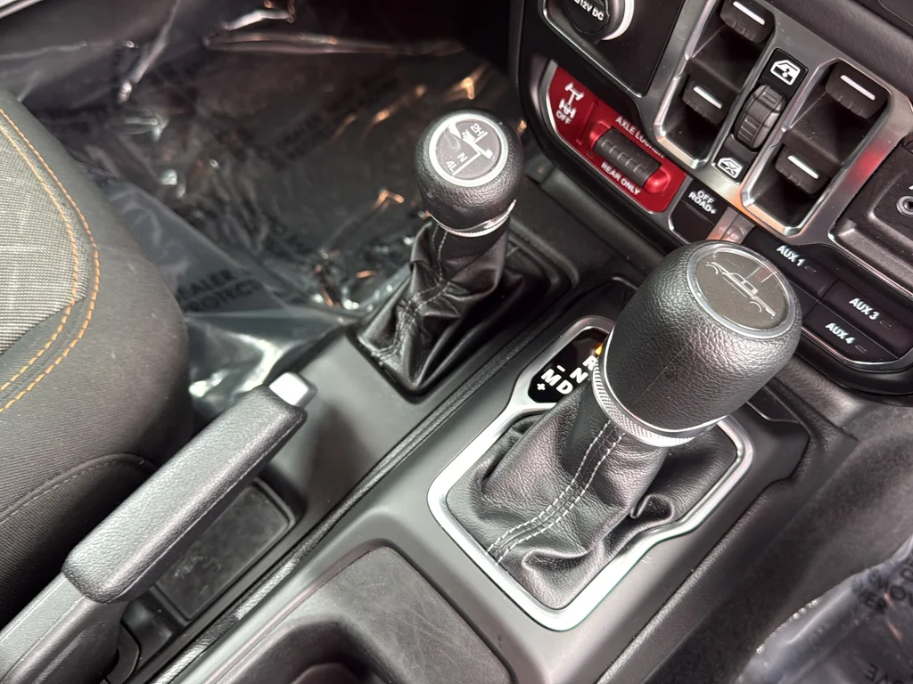 Used 2026 White Jeep Mojave image 32