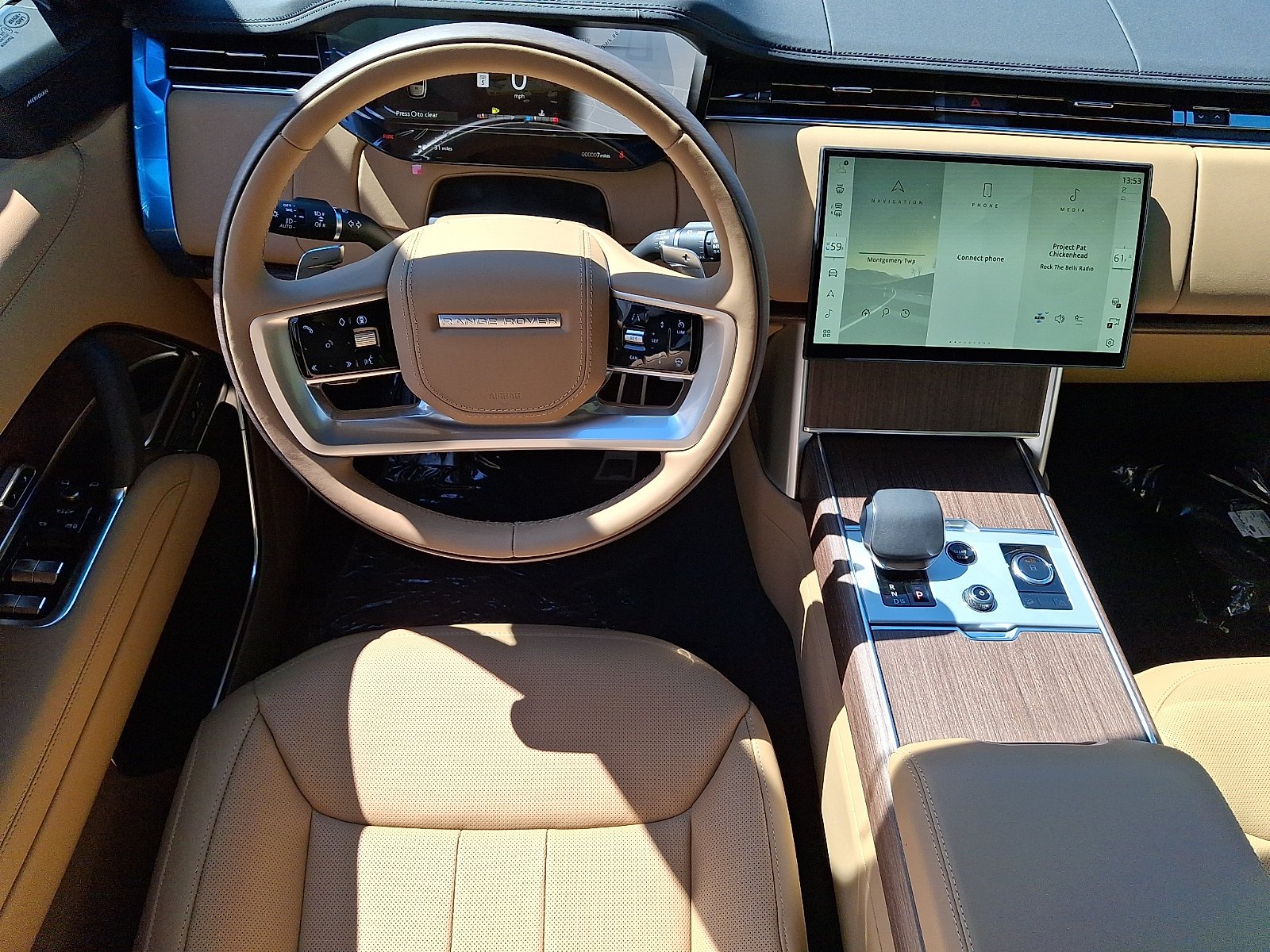 New 2027 Santorini Black Land Rover  image 8