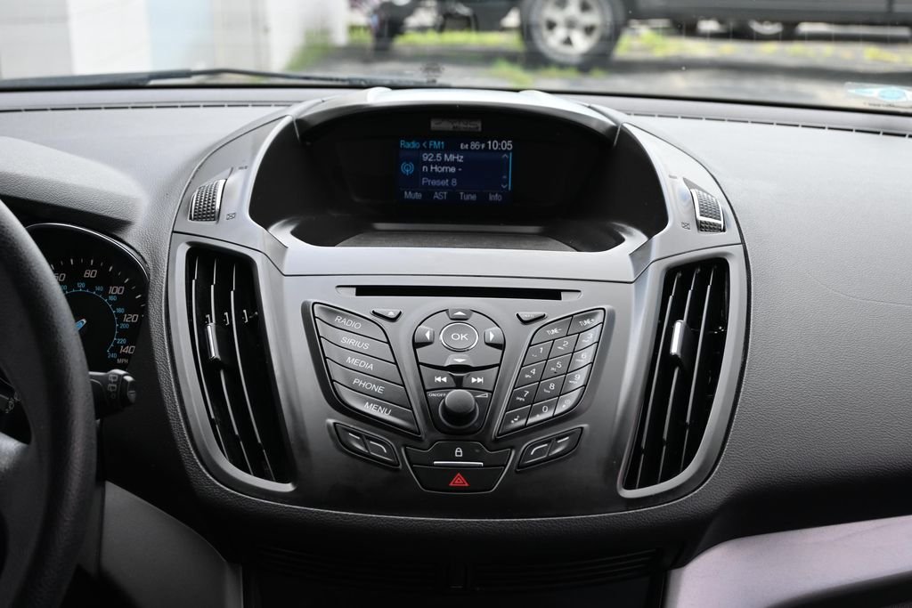 Used 2013 Oxford White Ford SE image 26