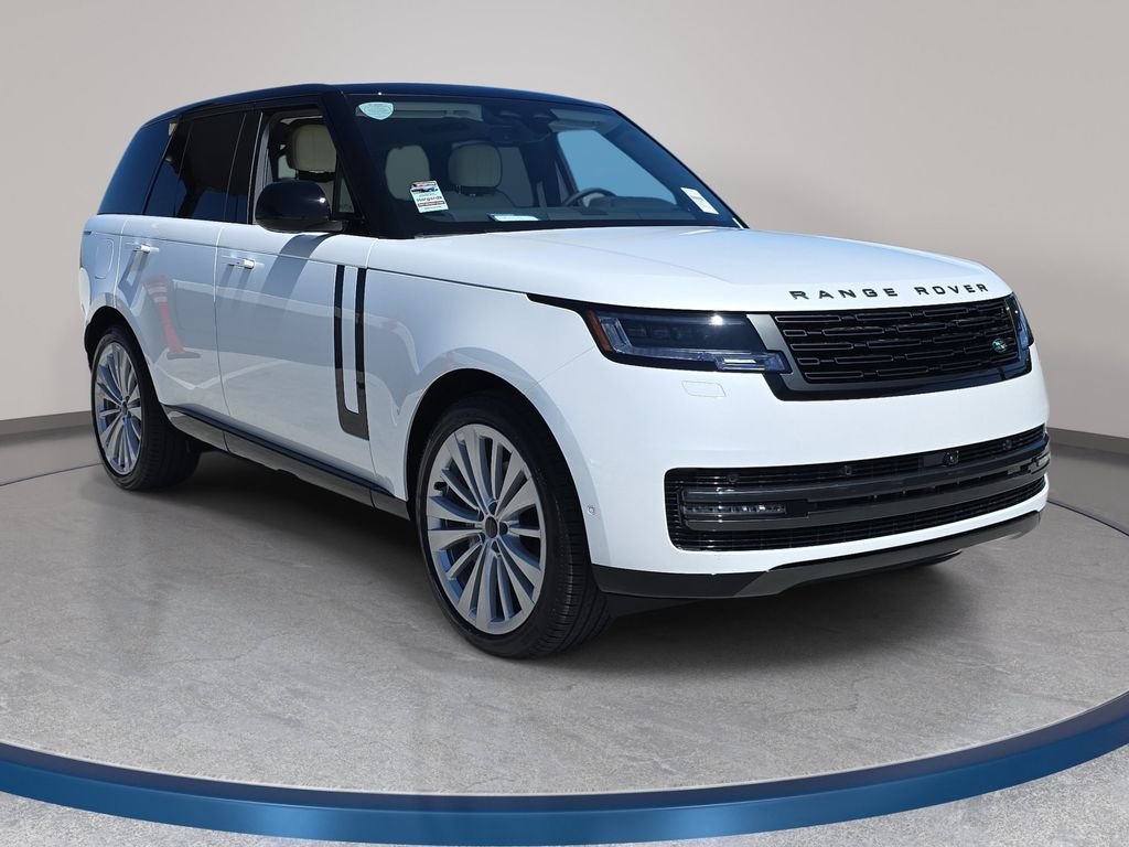 New 2026 Ostuni Pearl White Land Rover SE image 3