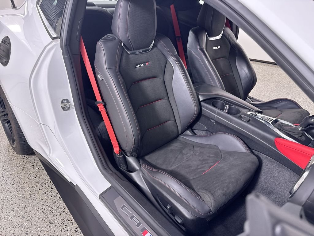 Used 2020 White Chevrolet ZL1 image 24