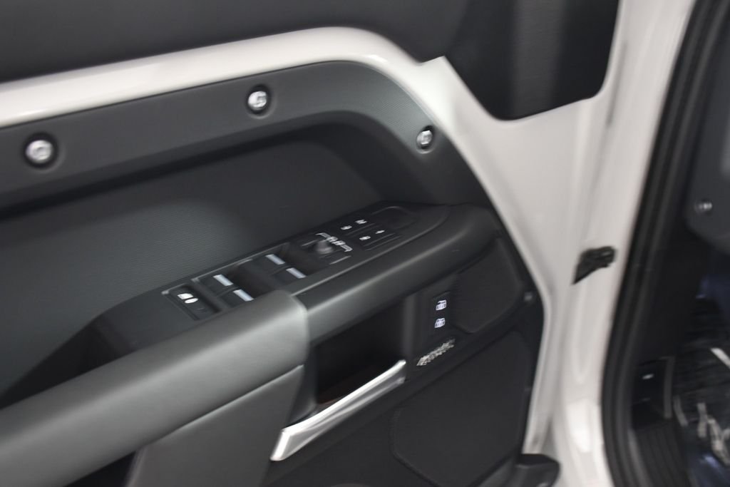 New 2026 Borasco Grey Land Rover X-Dynamic SE image 15