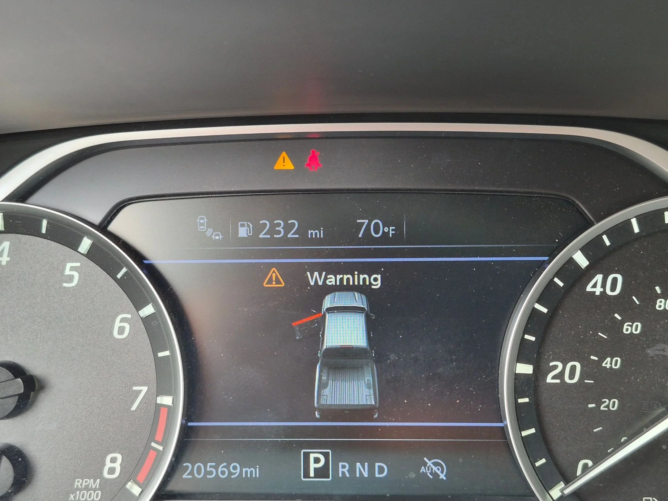 Used 2025 Glacier White Nissan SV image 13