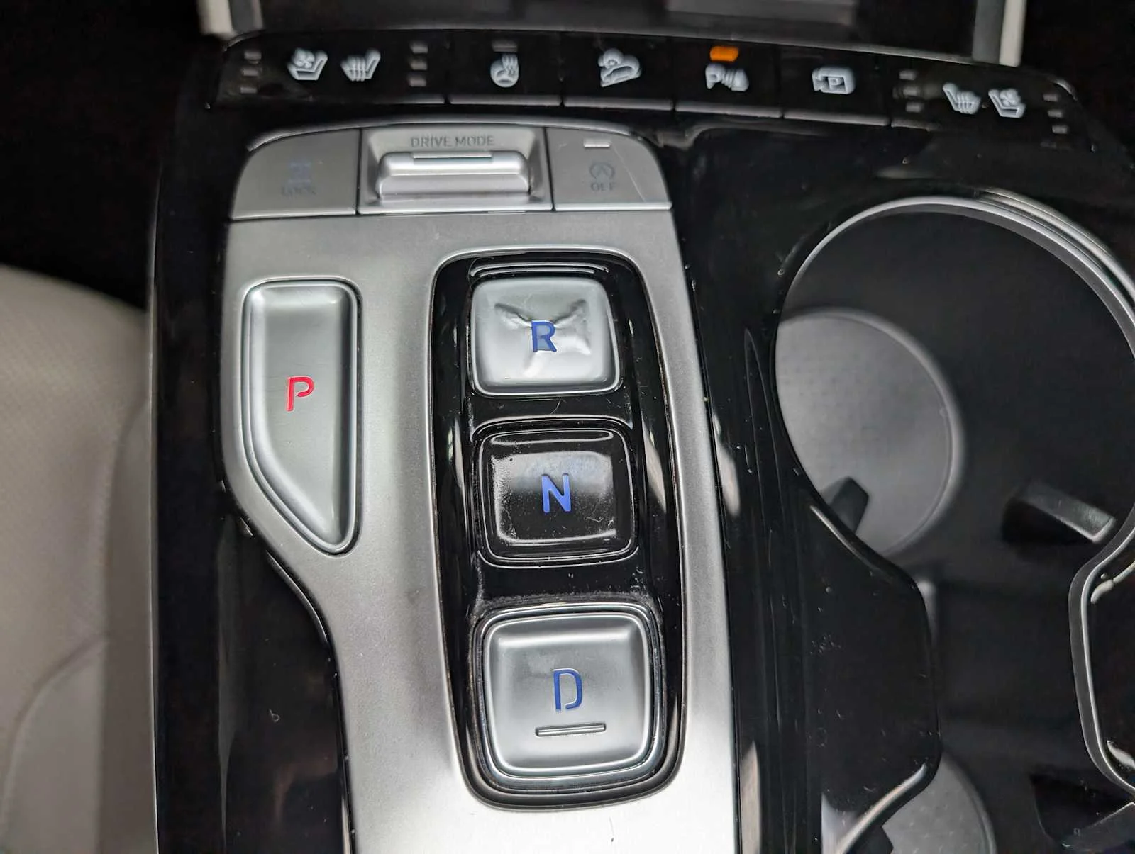 Used 2023 Serenity White Pearl Hyundai Limited image 29