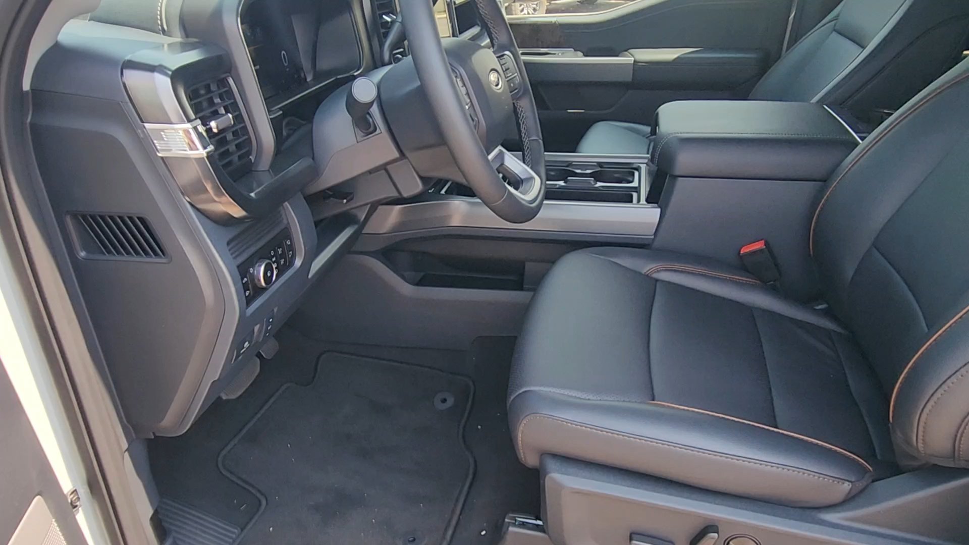 New 2026 Avalanche Ford LARIAT image 30