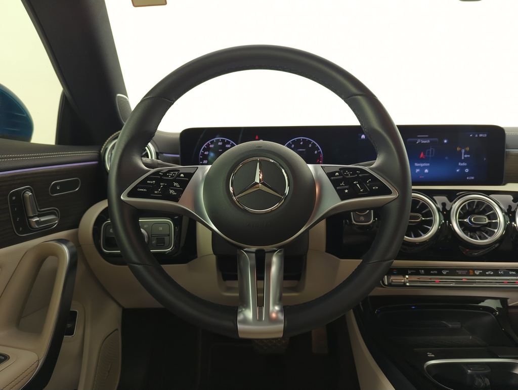Used 2025  Mercedes-Benz CLA 250 image 17