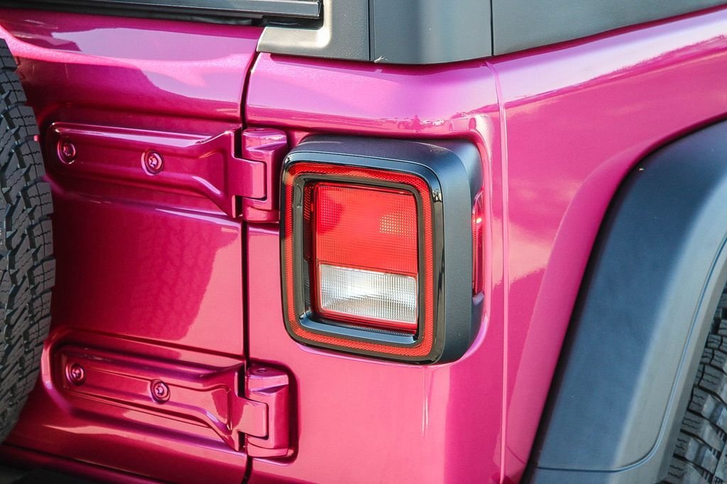 New 2026 Tuscadero Pearlcoat Jeep Sport S image 10