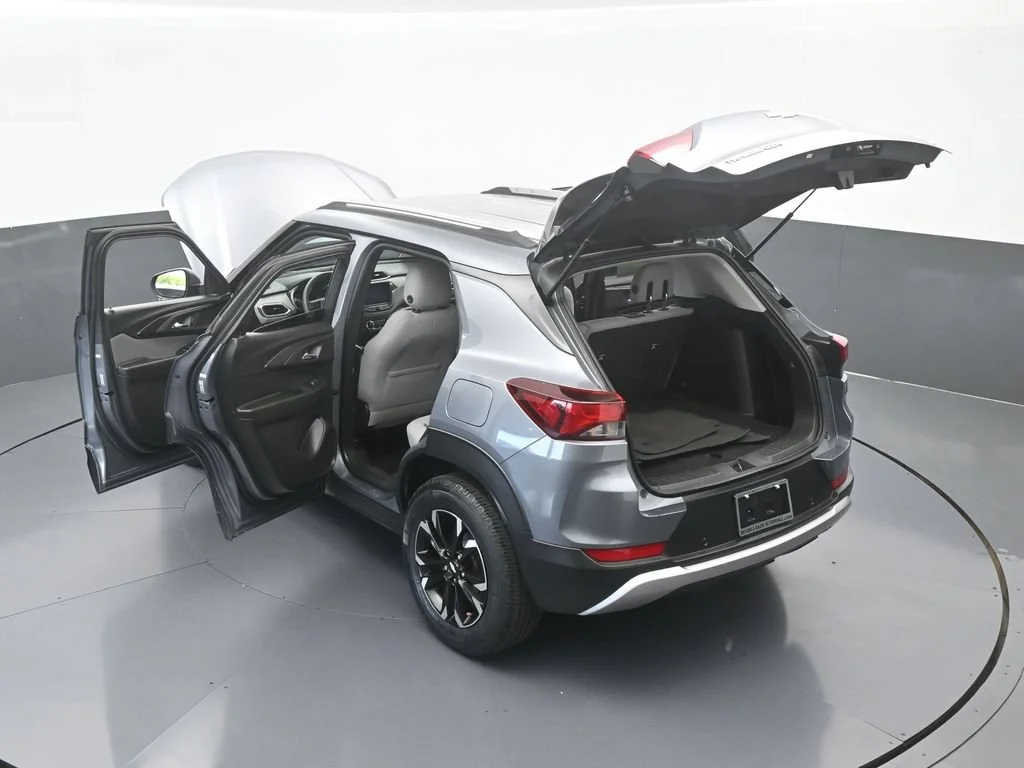 Used 2021 Satin Steel Metallic Chevrolet LT image 63