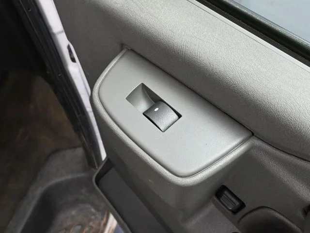 2017 Chevrolet Express Passenger LS - Photo 35