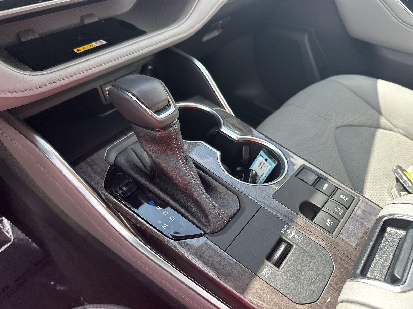 Used 2023 Wind Chill Pearl Toyota Platinum image 24