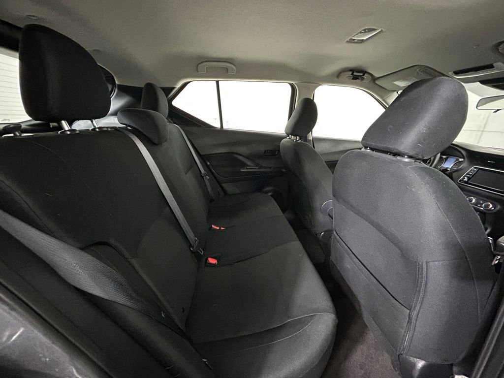 Used 2024 Gray Nissan S image 17