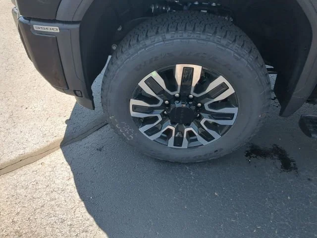 New 2026 Onyx Black GMC Denali Ultimate image 29