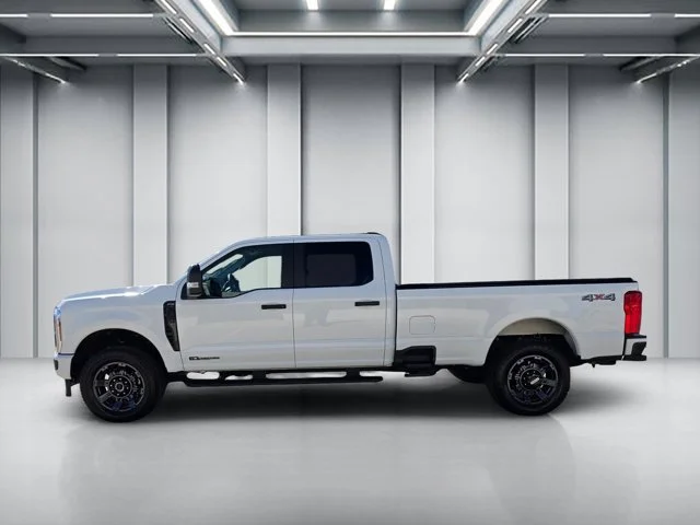 Used 2026 White Ford XL image 8