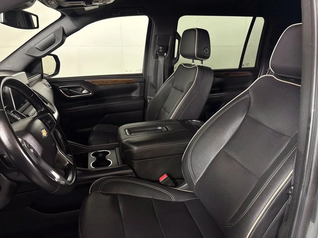 Used 2023 Green Chevrolet Premier image 19
