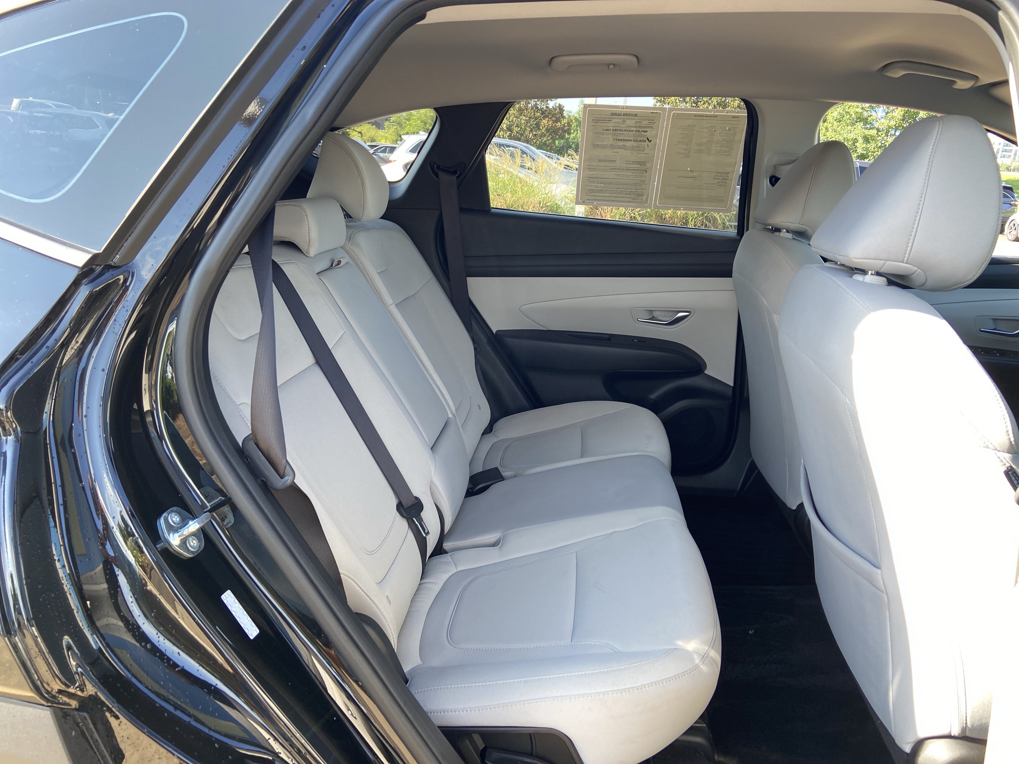 Used 2025 Phantom Black Hyundai SE image 14