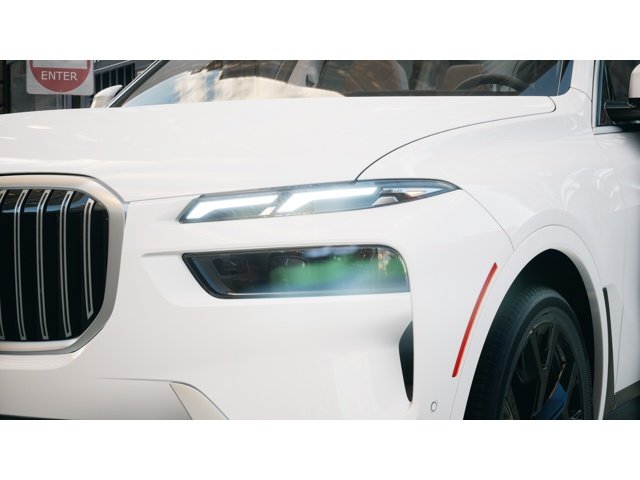 New 2027 Alpine White BMW xDrive40i image 6