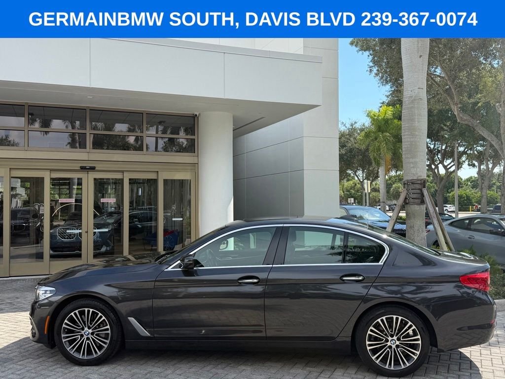 Used 2018 Dark Graphite BMW 530i xDrive image 3