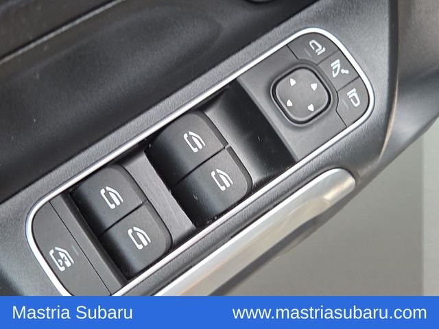 Used 2024  Mercedes-Benz GLB 250 image 18