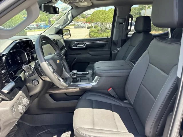 2026 Chevrolet Silverado 1500 LTZ - Photo 11