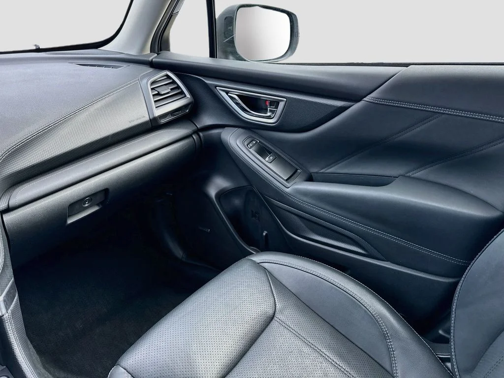 Used 2020 Blue Subaru Touring image 29