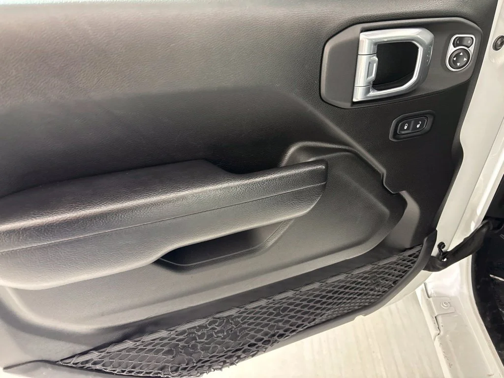 Used 2024 White Jeep Sport S image 24