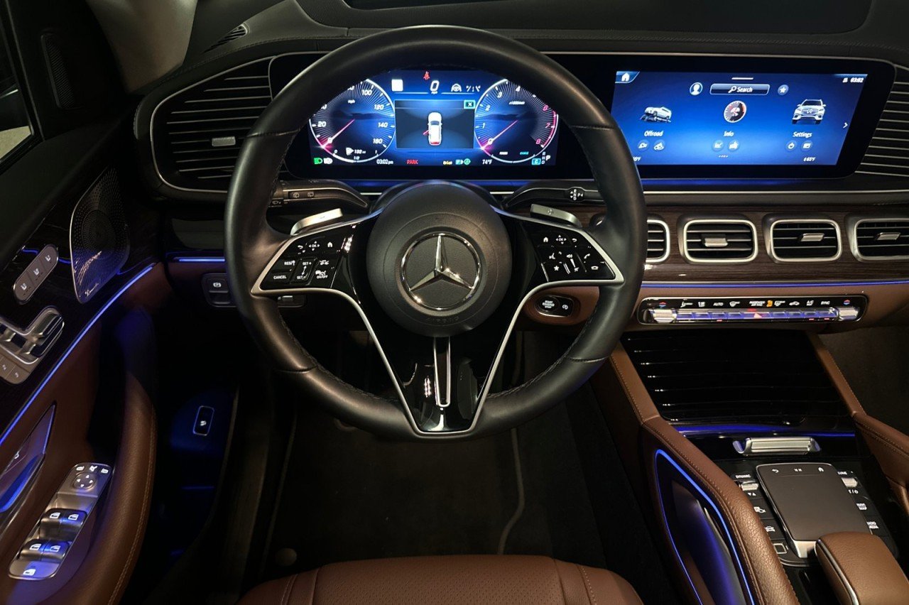 Used 2026 Black Mercedes-Benz GLS 450 image 13