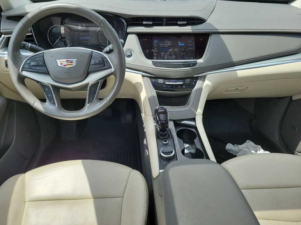 Used 2023 Argent Silver Metallic Cadillac Premium Luxury image 23