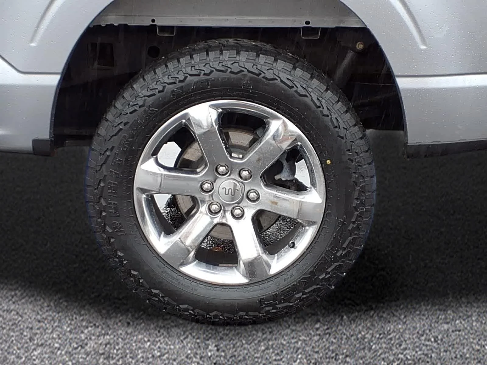 Used 2021 Iconic Silver Ford King Ranch image 3