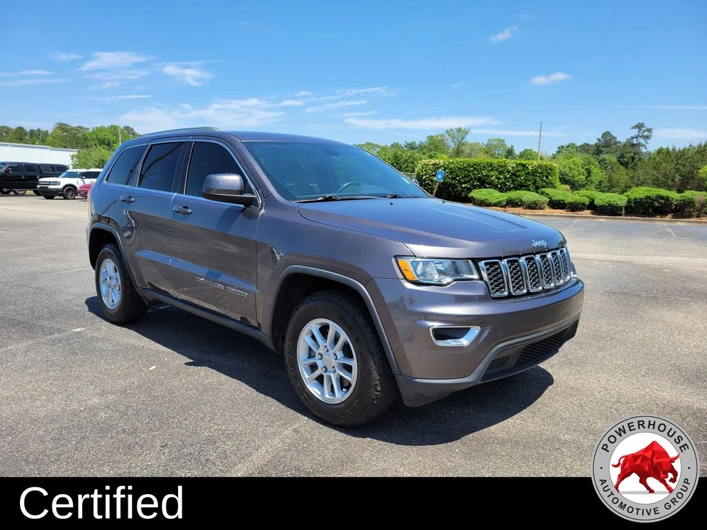 Used 2018 Gray Jeep Laredo E image 9
