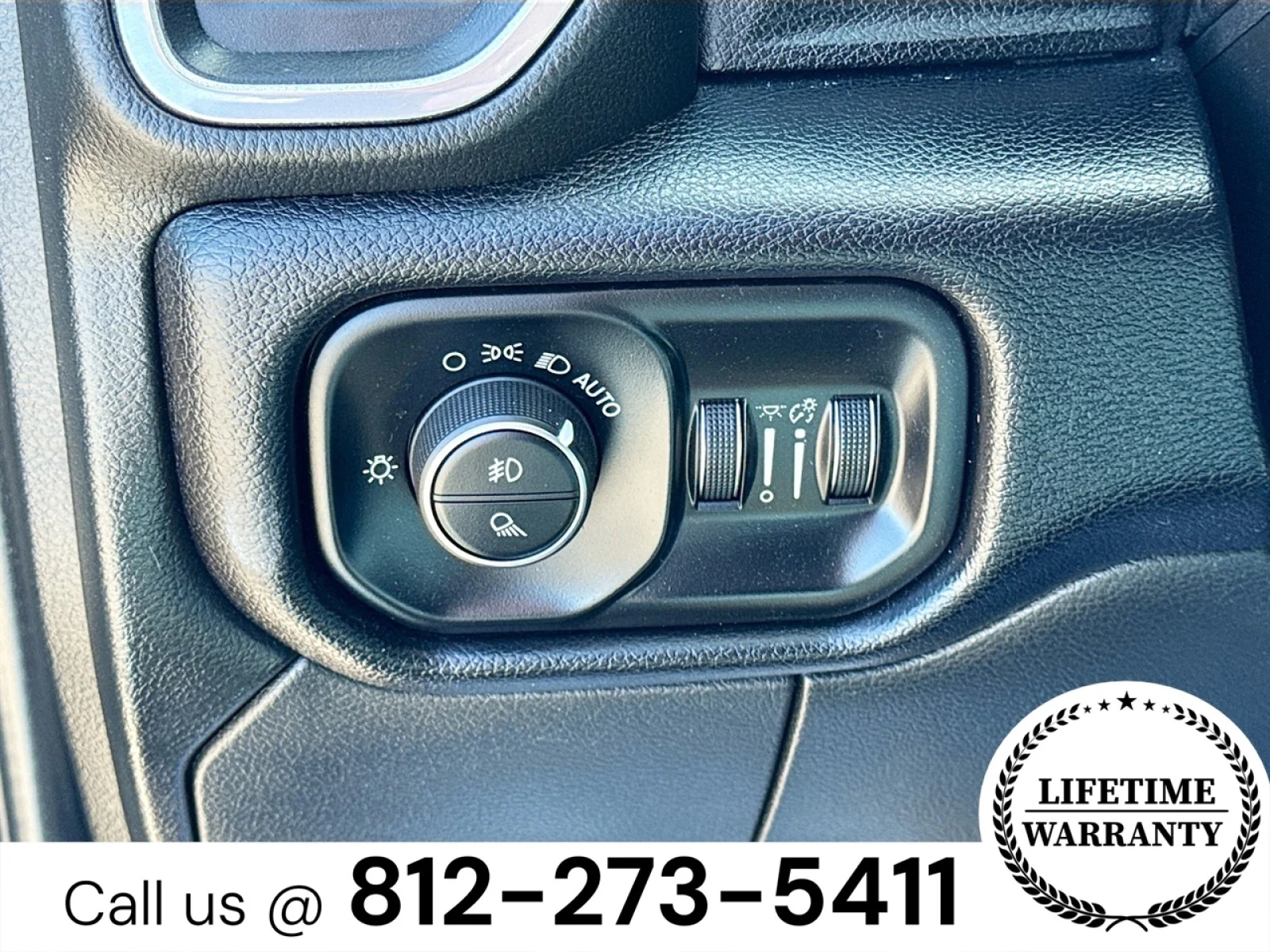 Used 2024 Silver Ram Laramie image 10
