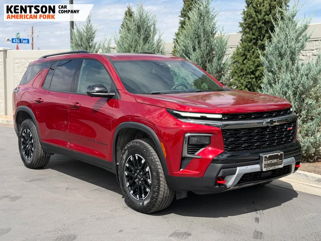Used 2025 Red Chevrolet Z71 image 10