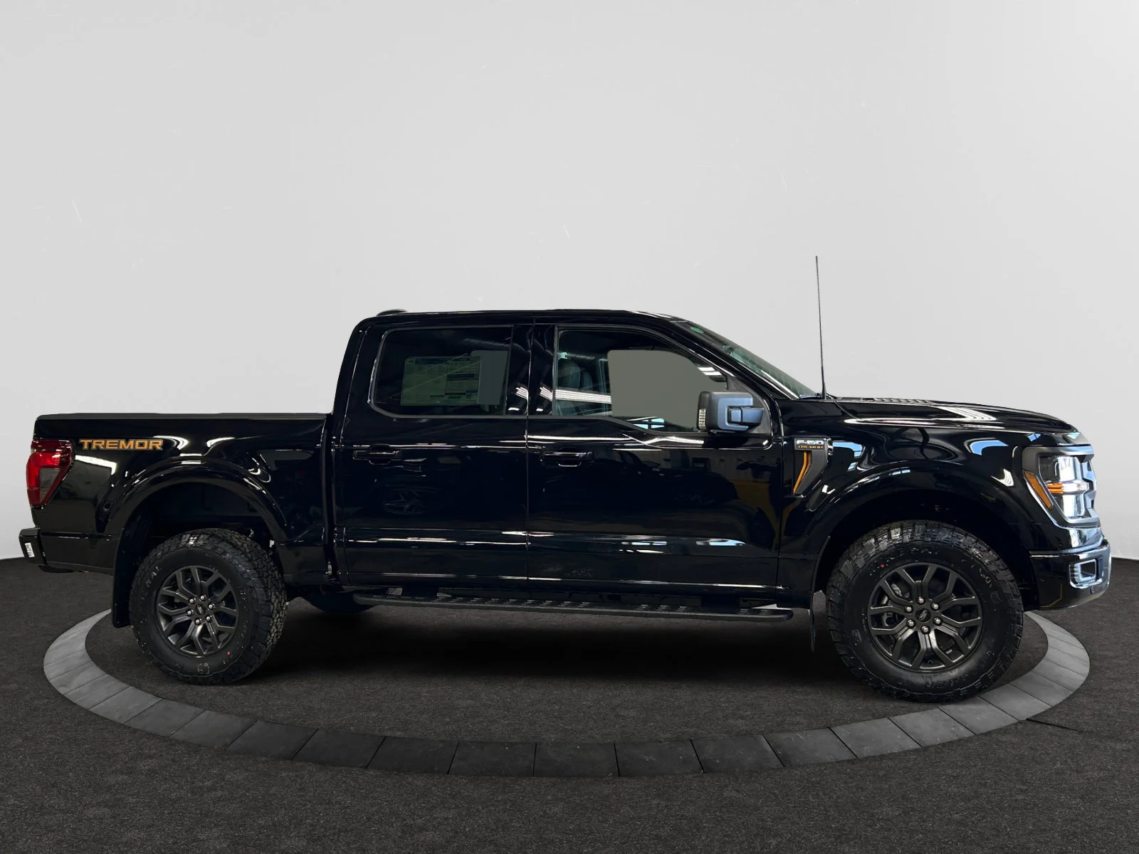 New 2026 Agate Black Metallic Ford Tremor image 6