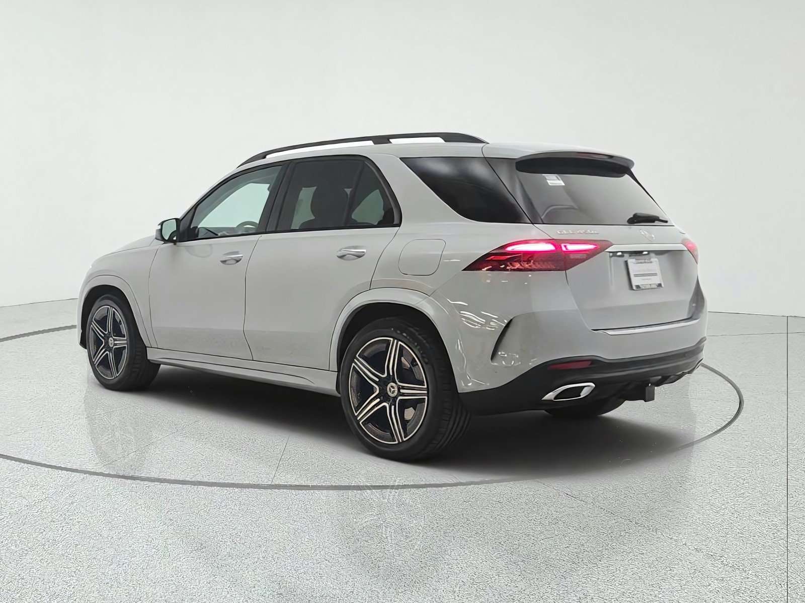 Certified Used 2025 MANUFAKTUR Alpine Grey Mercedes-Benz GLE 450e 4MATIC® SUV image 7