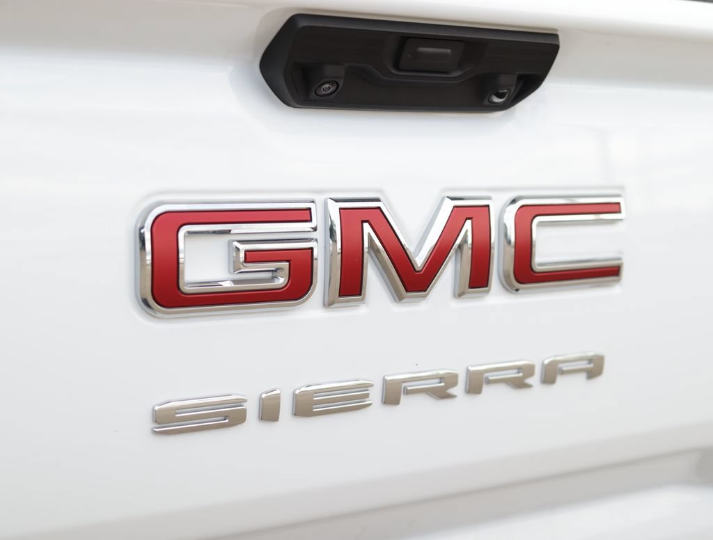 Used 2025 Summit White GMC Elevation image 33