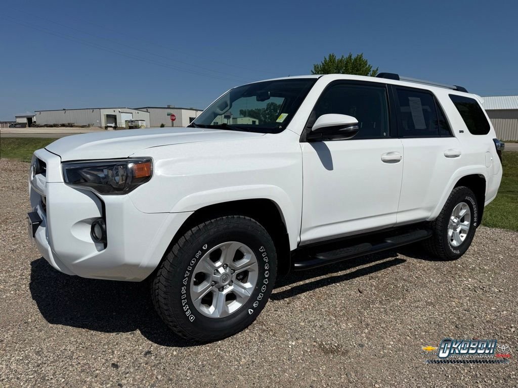 Used 2020 White Toyota SR5 Premium image 7