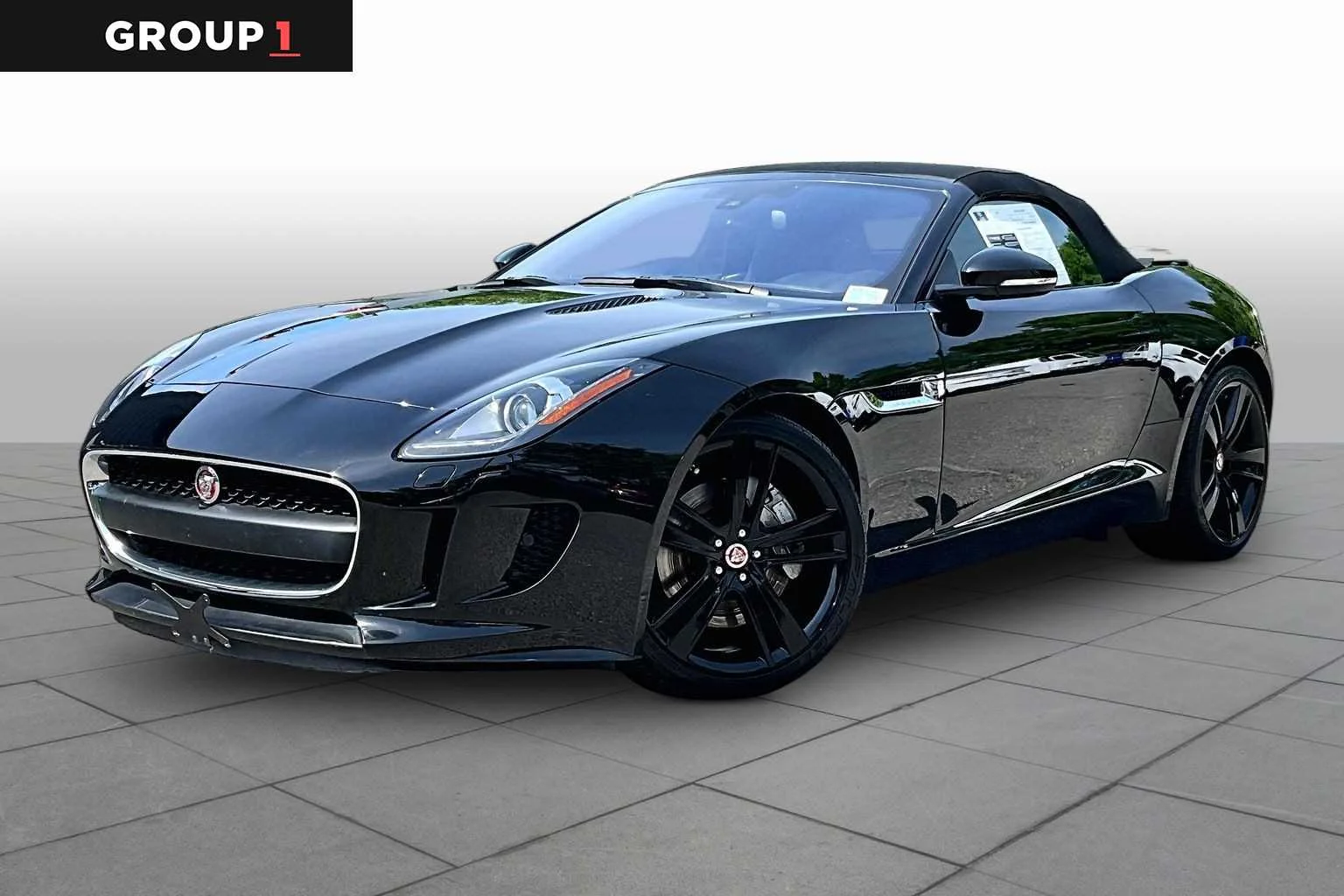 2017 Jaguar F-TYPE Convertible's photo