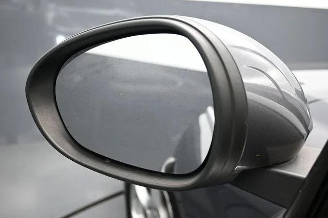 Used 2019 Gray Alfa Romeo Base image 10