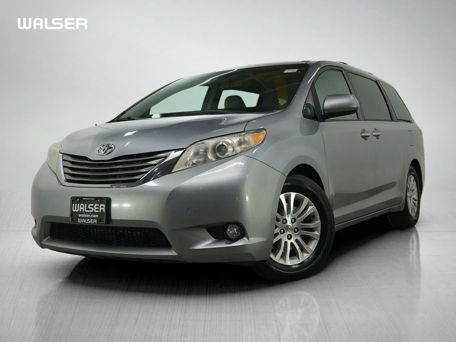 2013 Toyota Sienna XLE