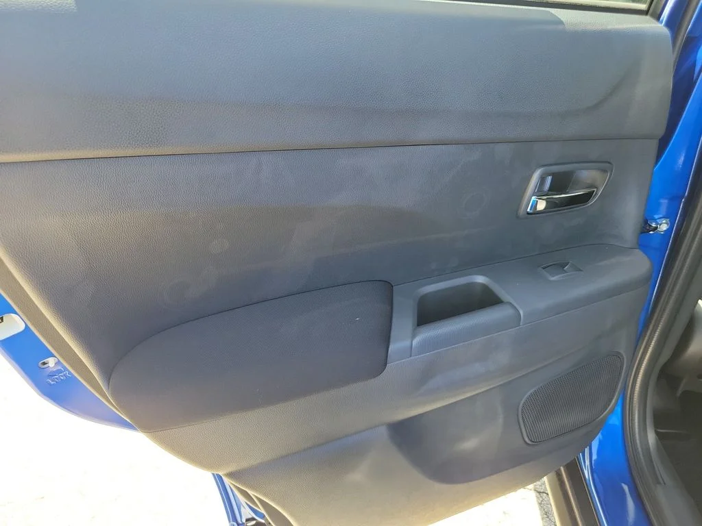 New 2027 OCTANE BLUE METALLIC Mitsubishi 2.0 S 2WD image 18