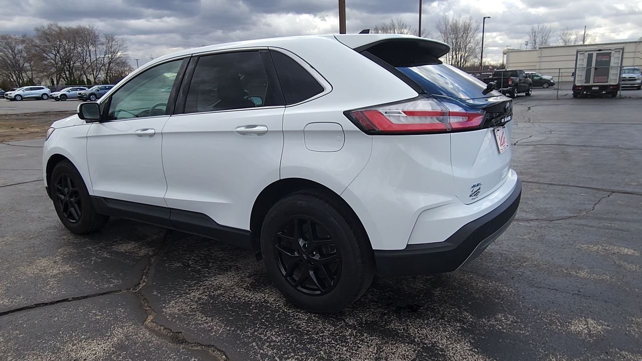 Used 2024 Oxford White Ford SEL image 6